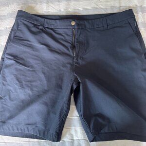 Lululemon Commission Classic Fit 9 in